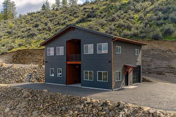 2 Acres of Land with Home for Sale in Deer Meadows, Washington