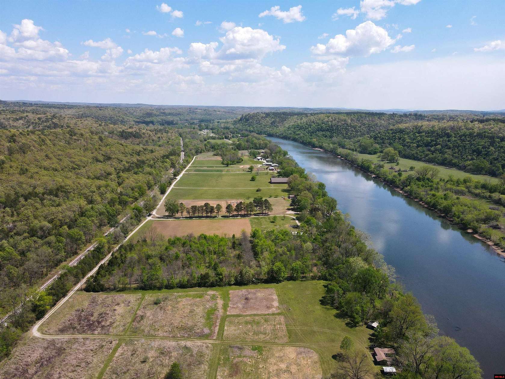 10.5 Acres of Land for Sale in Norfork, Arkansas