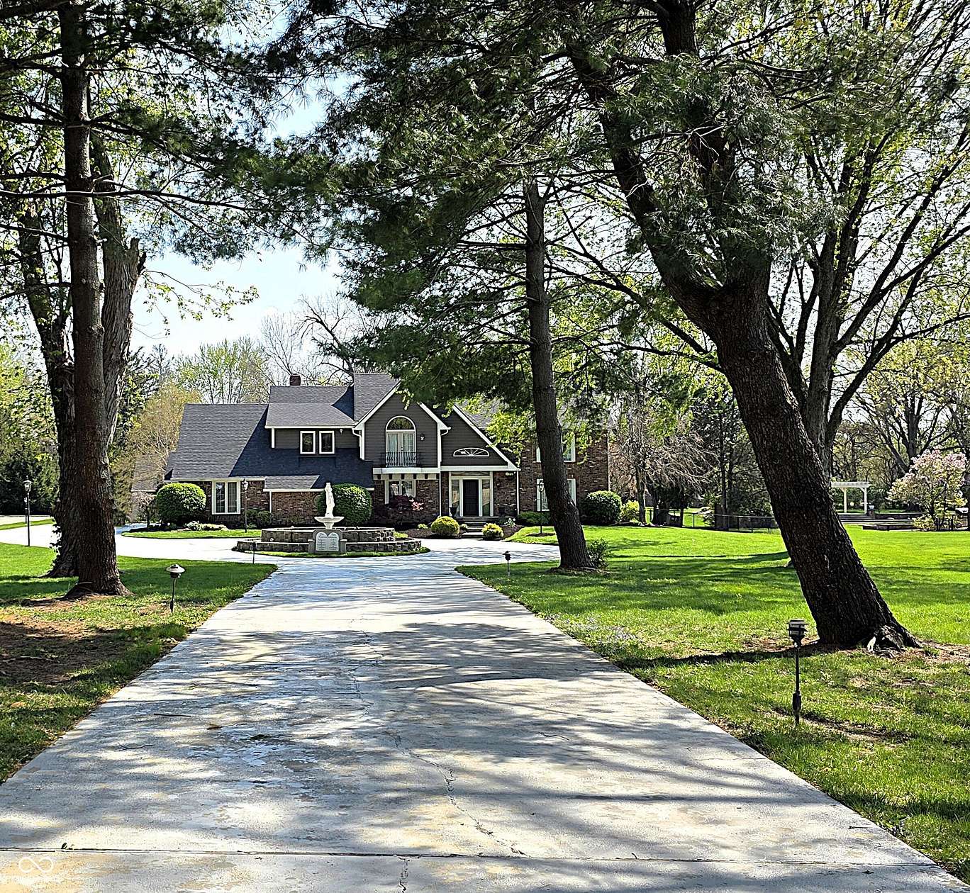 1.7 Acres of Land with Home for Sale in Indianapolis, Indiana