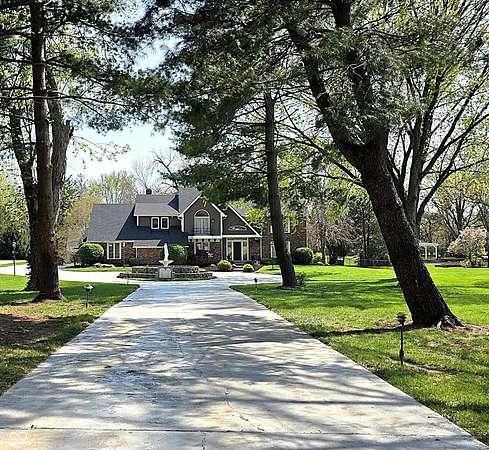 1.7 Acres of Land with Home for Sale in Indianapolis, Indiana