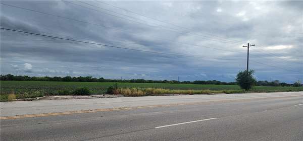 30 Acres of Mixed-Use Land for Sale in Sinton, Texas