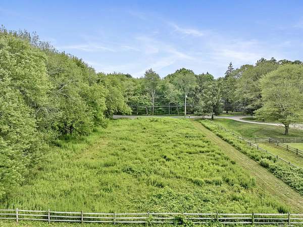 2.65 Acres of Residential Land for Sale in Fairfield, Connecticut