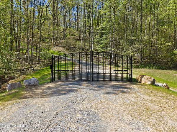 31.6 Acres of Land for Sale in Maryville, Tennessee