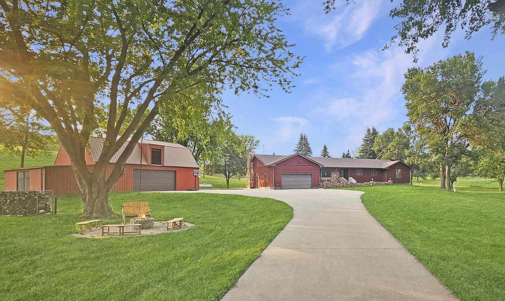 4.14 Acres of Land with Home for Sale in Sioux City, Iowa