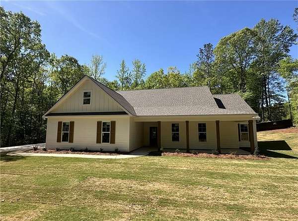 1.6 Acres of Land with Home for Sale in Valley, Alabama