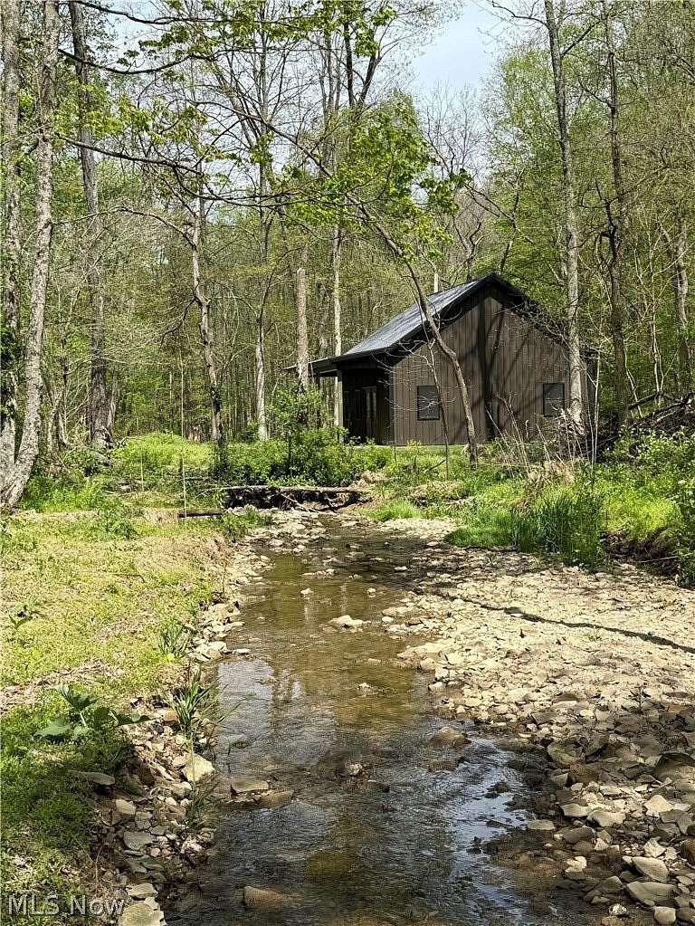 18 Acres of Recreational Land for Sale in Walhonding, Ohio