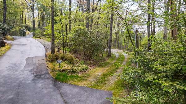 0.79 Acres of Residential Land for Sale in Cashiers, North Carolina