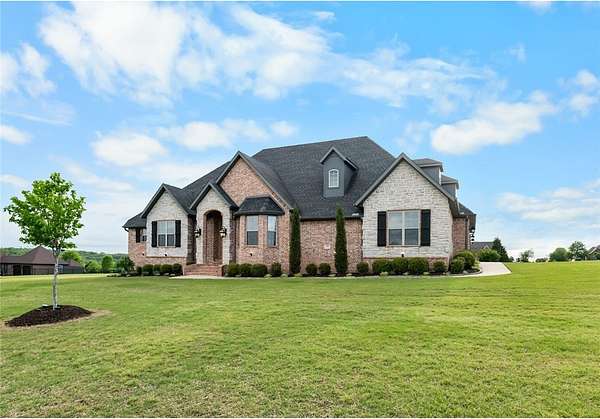2 Acres of Land with Home for Sale in Springdale, Arkansas