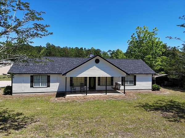 8 Acres of Land with Home for Sale in Pavo, Georgia