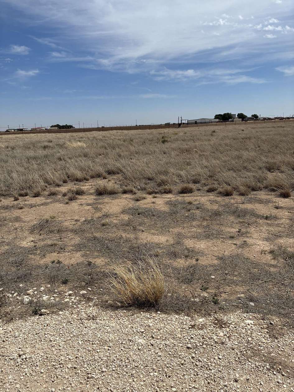 1 Acre of Residential Land for Sale in Levelland, Texas