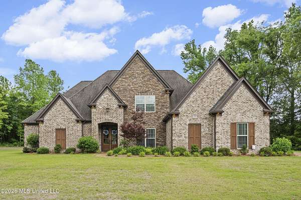 1.5 Acres of Land with Home for Sale in Hernando, Mississippi