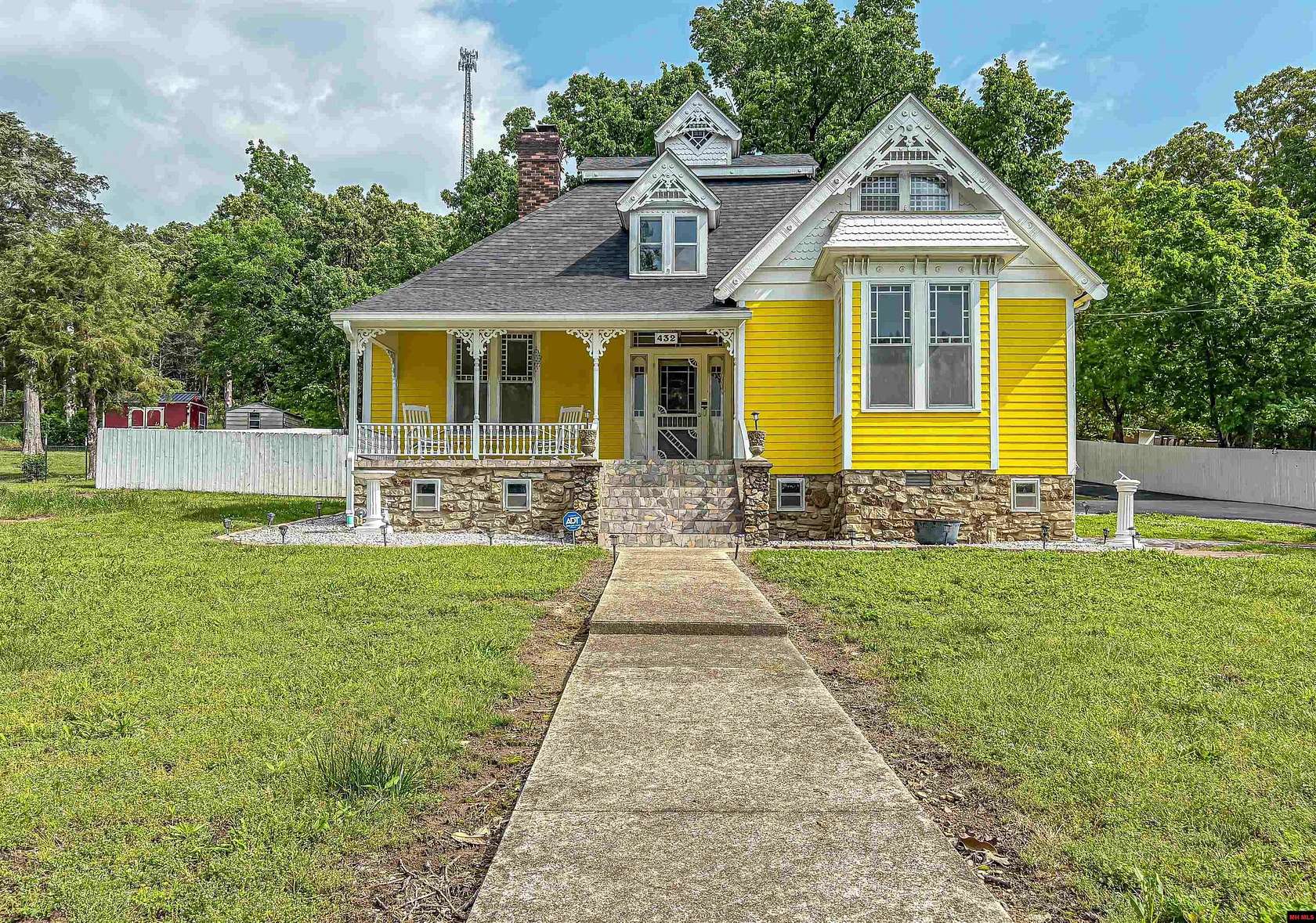 5.5 Acres of Land with Home for Sale in Yellville, Arkansas