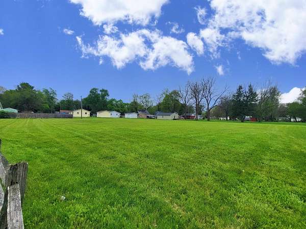 1 Acre of Residential Land for Sale in Osceola, Indiana