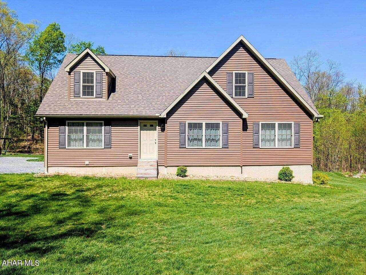 7 Acres of Land with Home for Sale in Everett, Pennsylvania