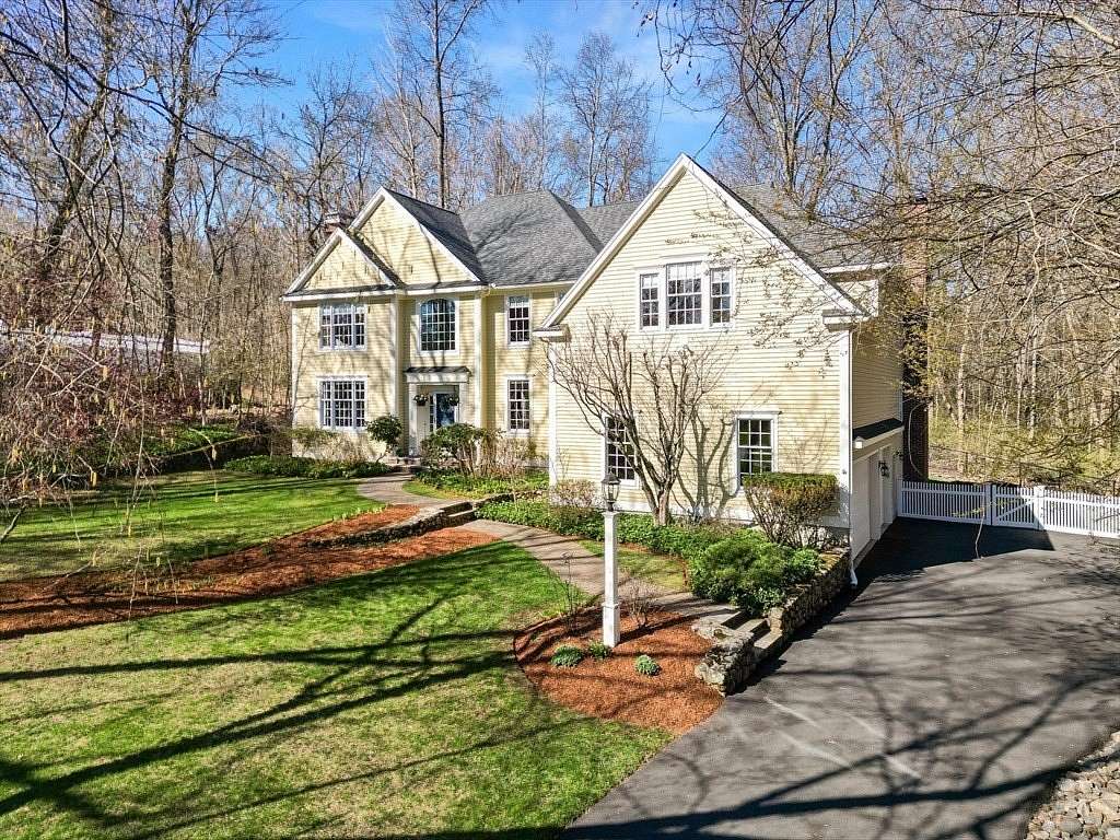 2.1 Acres of Land with Home for Sale in Topsfield, Massachusetts