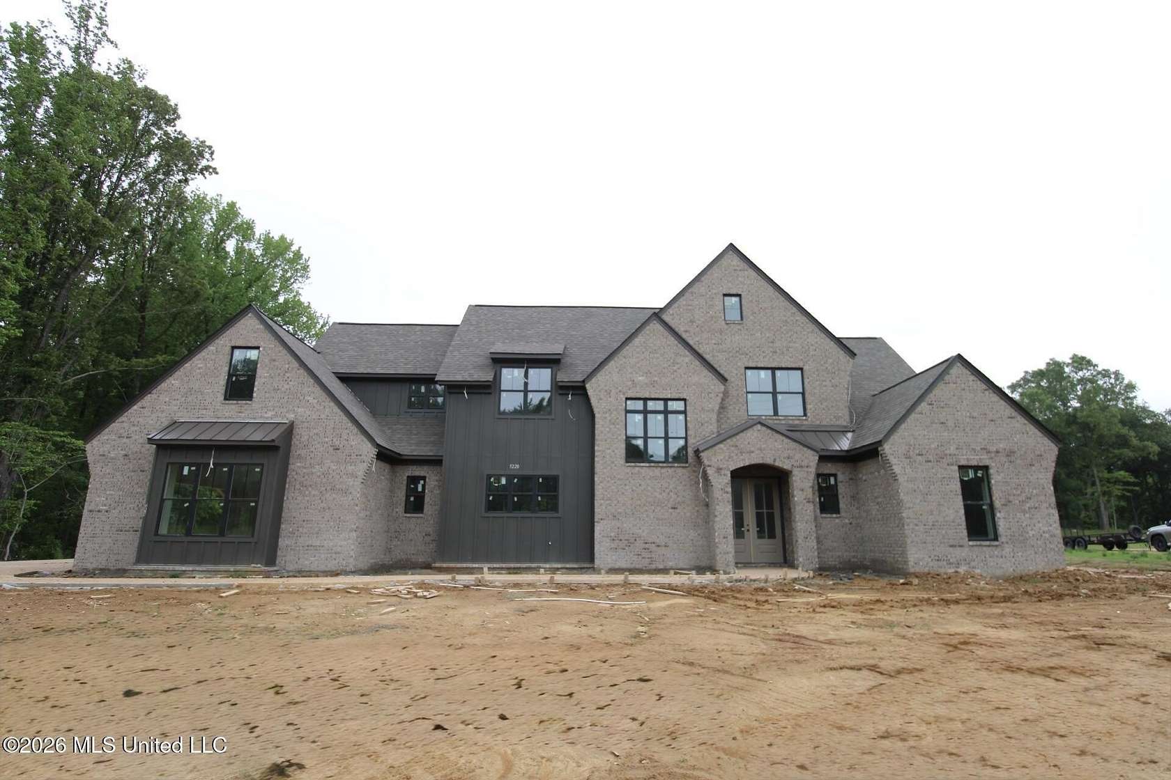 2.3 Acres of Land with Home for Sale in Hernando, Mississippi