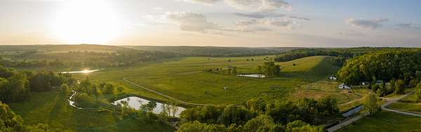 582 Acres of Land for Sale in Nunnelly, Tennessee