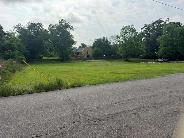 1 Acre of Land for Sale in Laurel, Mississippi