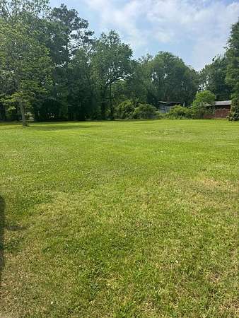 1 Acre of Land for Sale in Laurel, Mississippi