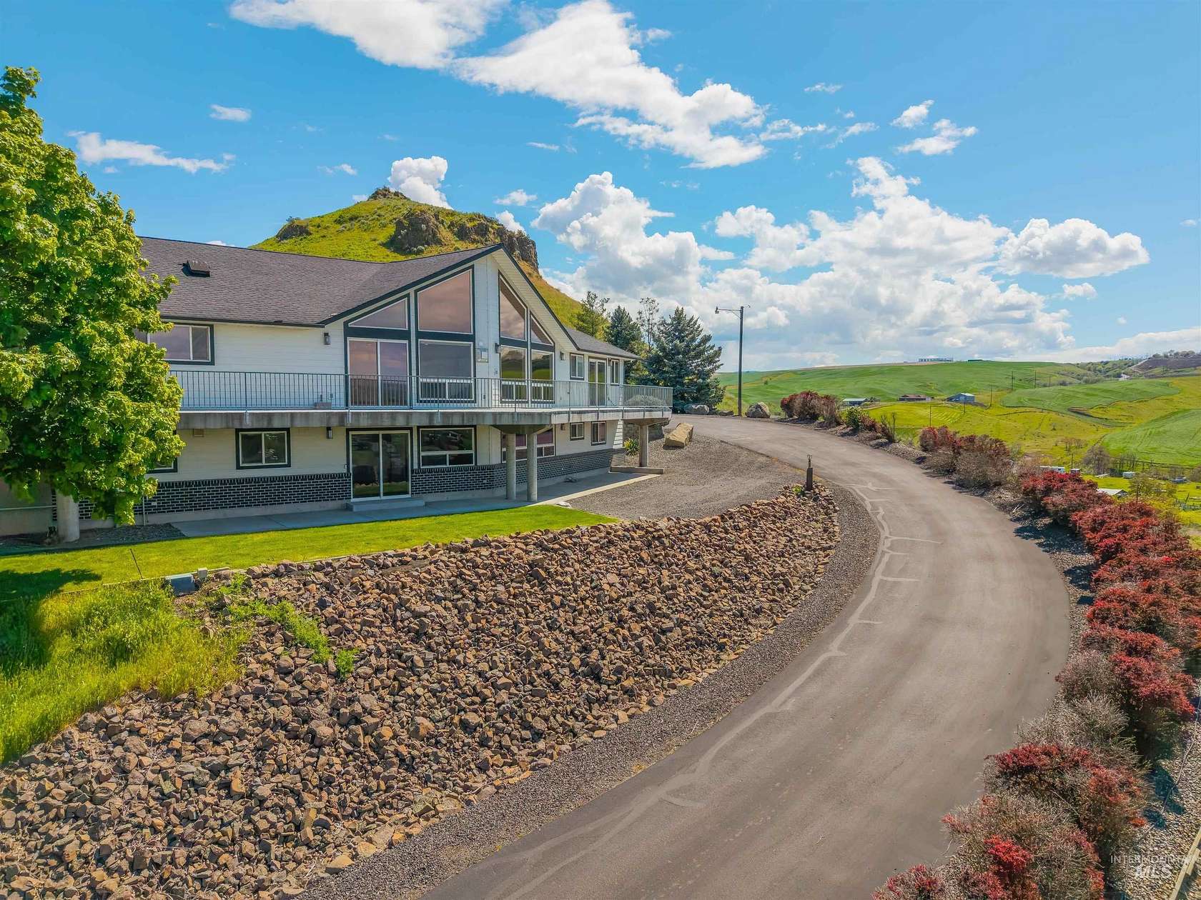 4.72 Acres of Land with Home for Sale in Lewiston, Idaho