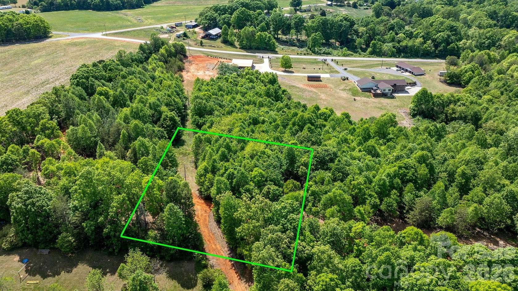 1 Acre of Residential Land for Sale in Hiddenite, North Carolina