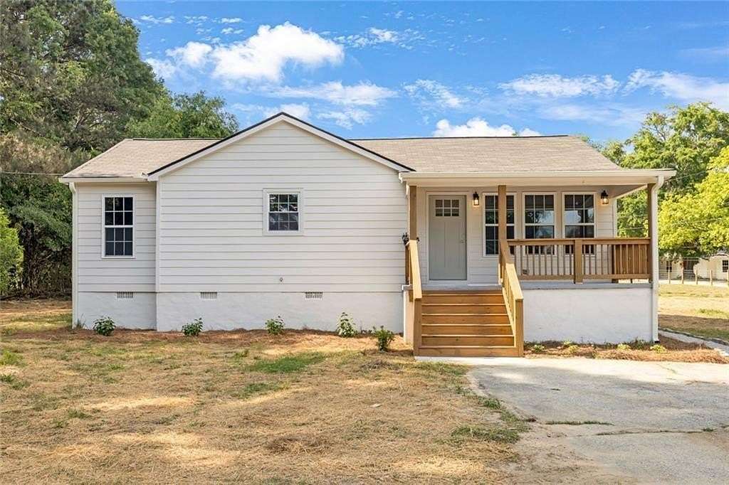 2.12 Acres of Land with Home for Sale in Conyers, Georgia