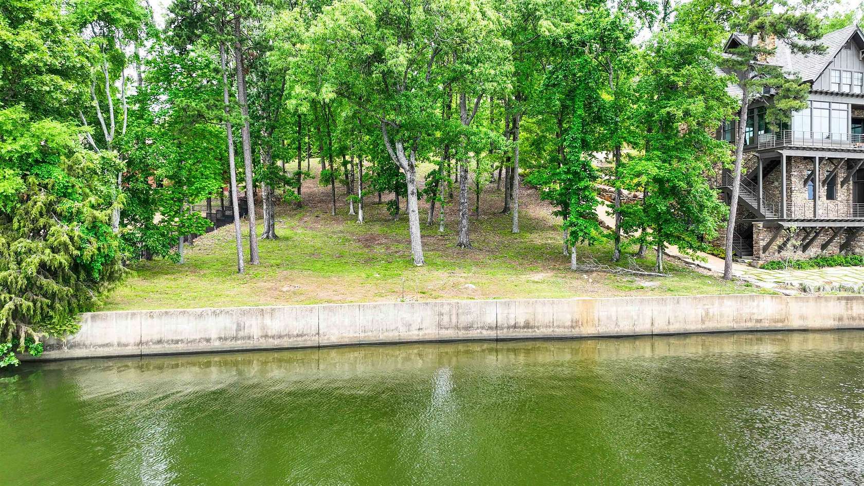 0.52 Acres of Residential Land for Sale in Savannah, Tennessee