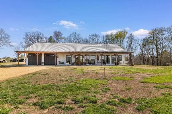 2.86 Acres of Land with Home for Sale in Cherokee, Alabama