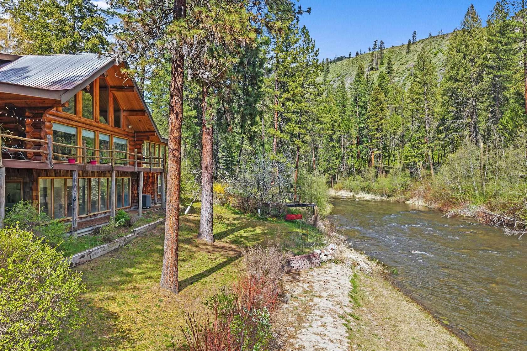 20.4 Acres of Recreational Land with Home for Sale in Keller, Washington