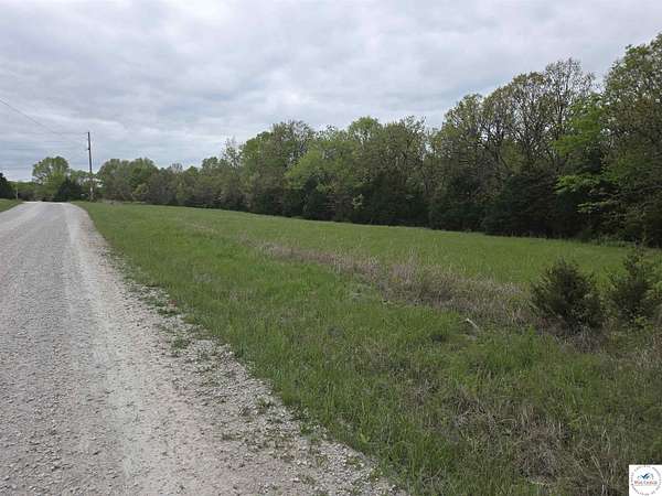 5.14 Acres of Land for Sale in Edwards, Missouri