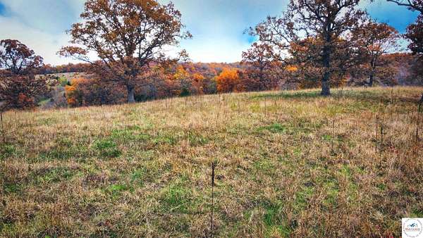 5 Acres of Residential Land for Sale in Warsaw, Missouri