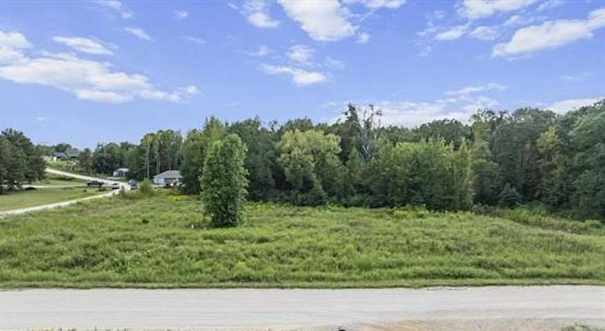 2 Acres of Residential Land for Sale in Winona, Texas