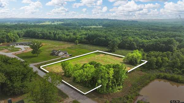 1.89 Acres of Residential Land for Sale in Winona, Texas