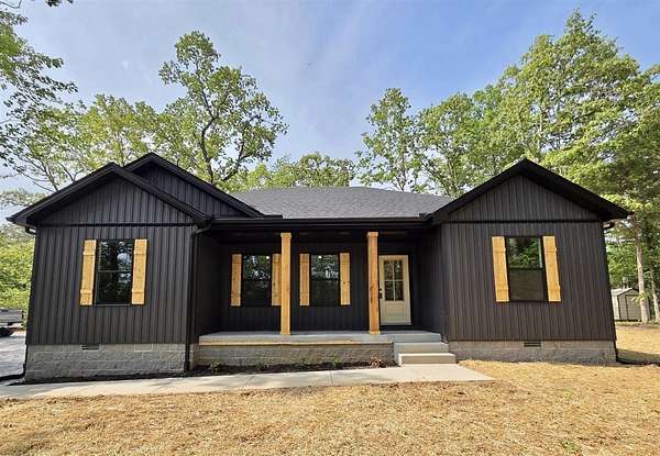 5 Acres of Land with Home for Sale in Russellville, Kentucky
