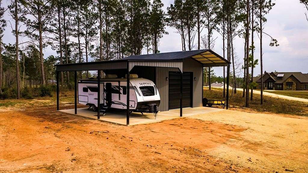 8.36 Acres of Residential Land for Sale in Moscow, Texas