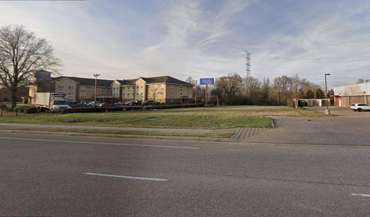 0.92 Acres of Commercial Land for Auction in Memphis, Tennessee