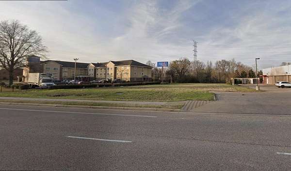0.92 Acres of Commercial Land for Auction in Memphis, Tennessee
