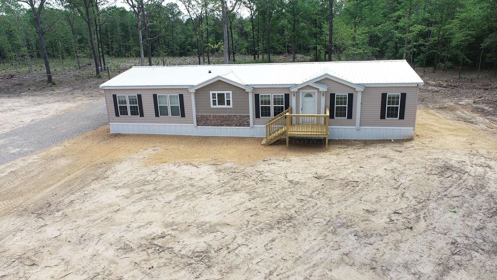 10 Acres of Land with Home for Sale in Nauvoo, Alabama