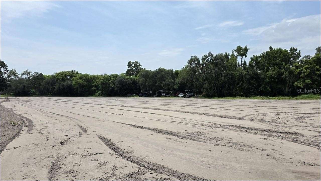 5.5 Acres of Land for Sale in Dover, Florida