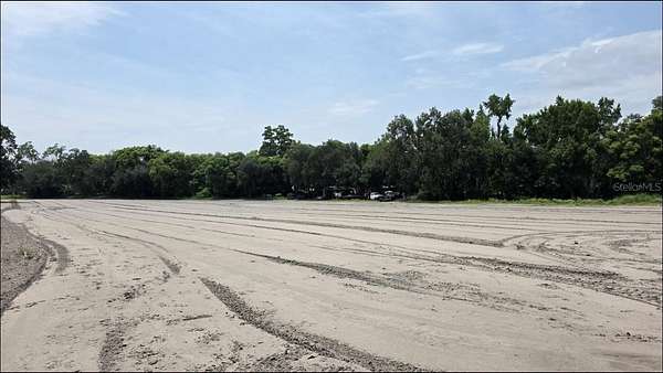 5.5 Acres of Land for Sale in Dover, Florida