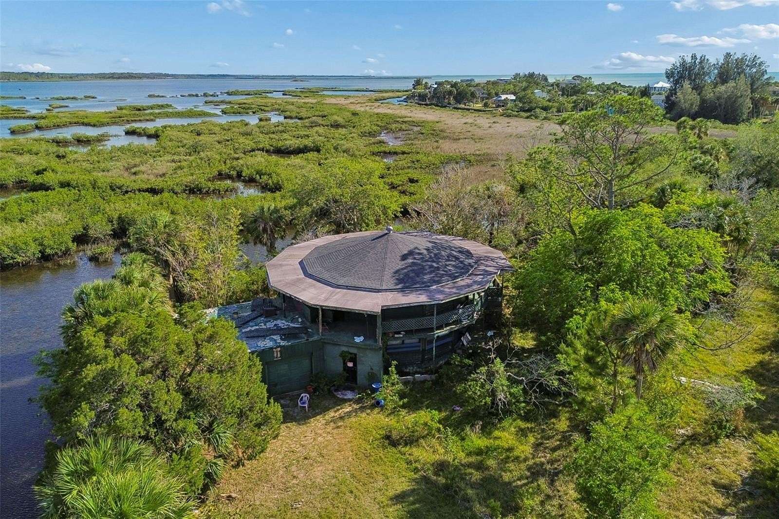 3.4 Acres of Residential Land for Sale in Weeki Wachee, Florida