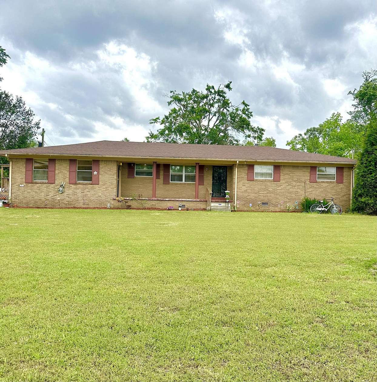 1.6 Acres of Land with Home for Sale in Hickory Flat, Mississippi