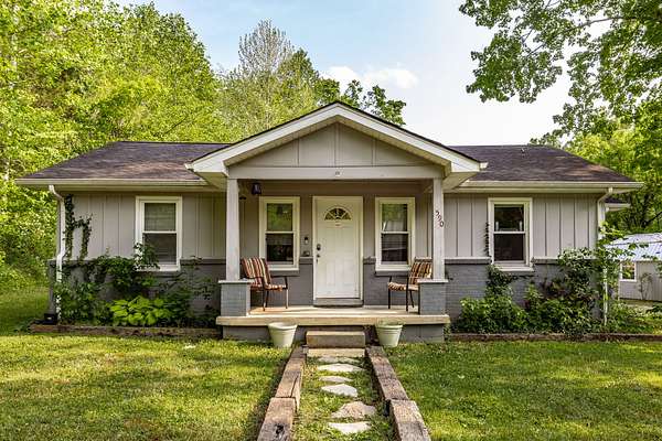 5 Acres of Land with Home for Sale in Bethpage, Tennessee