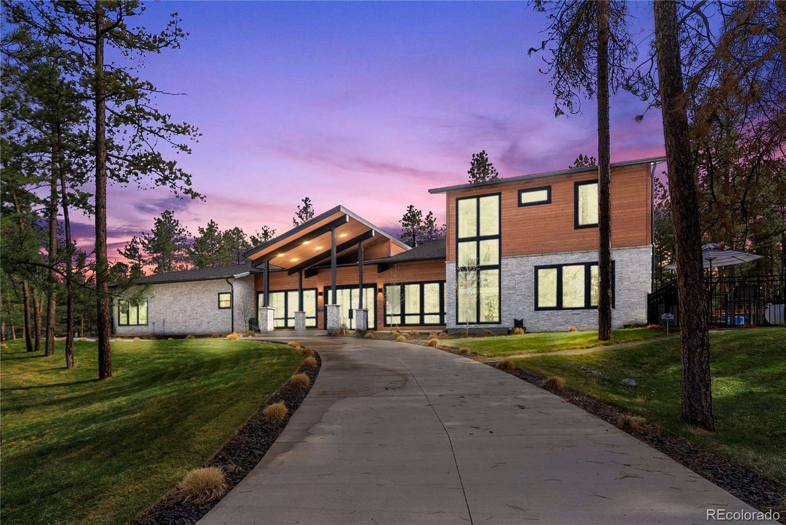 4.58 Acres of Land with Home for Sale in Larkspur, Colorado