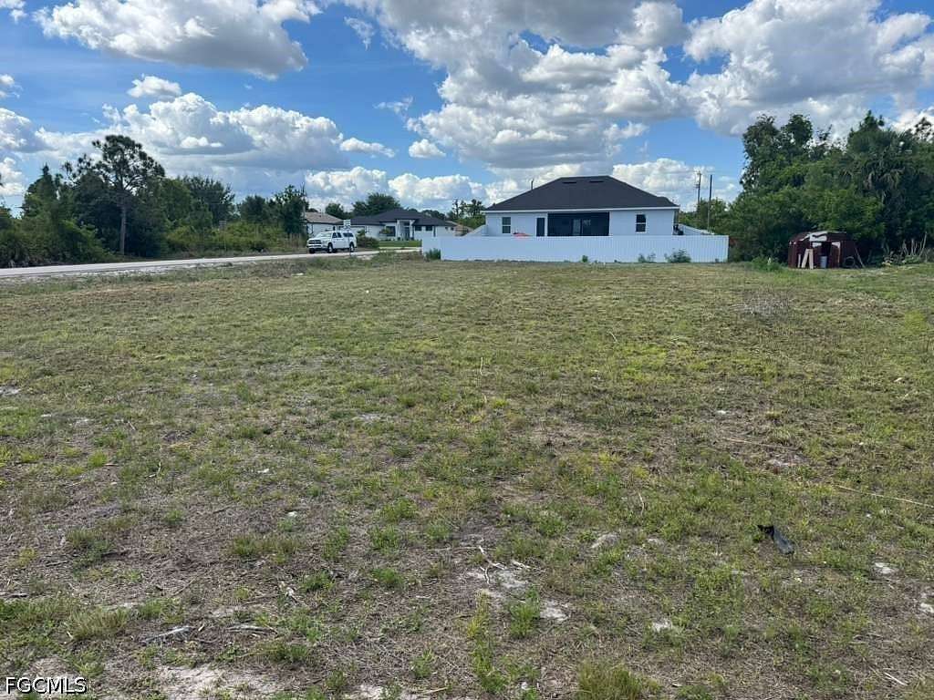 0.25 Acres of Residential Land for Sale in Lehigh Acres, Florida