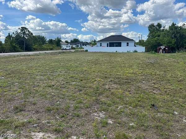 0.25 Acres of Residential Land for Sale in Lehigh Acres, Florida