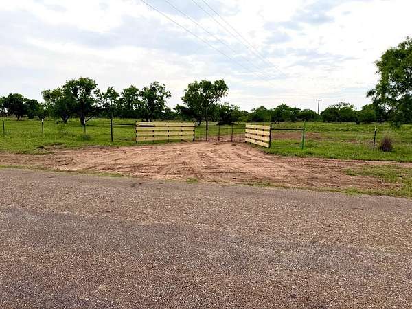 10.2 Acres of Land for Sale in Mason, Texas