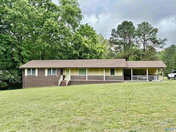 4.3 Acres of Land with Home for Sale in Crossville, Alabama