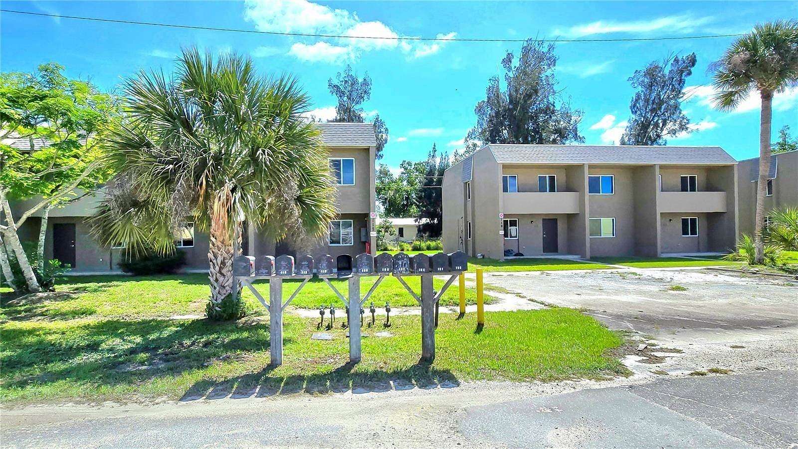 2.1 Acres of Improved Mixed-Use Land for Sale in Arcadia, Florida