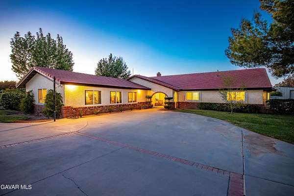 2.55 Acres of Land with Home for Sale in Palmdale, California